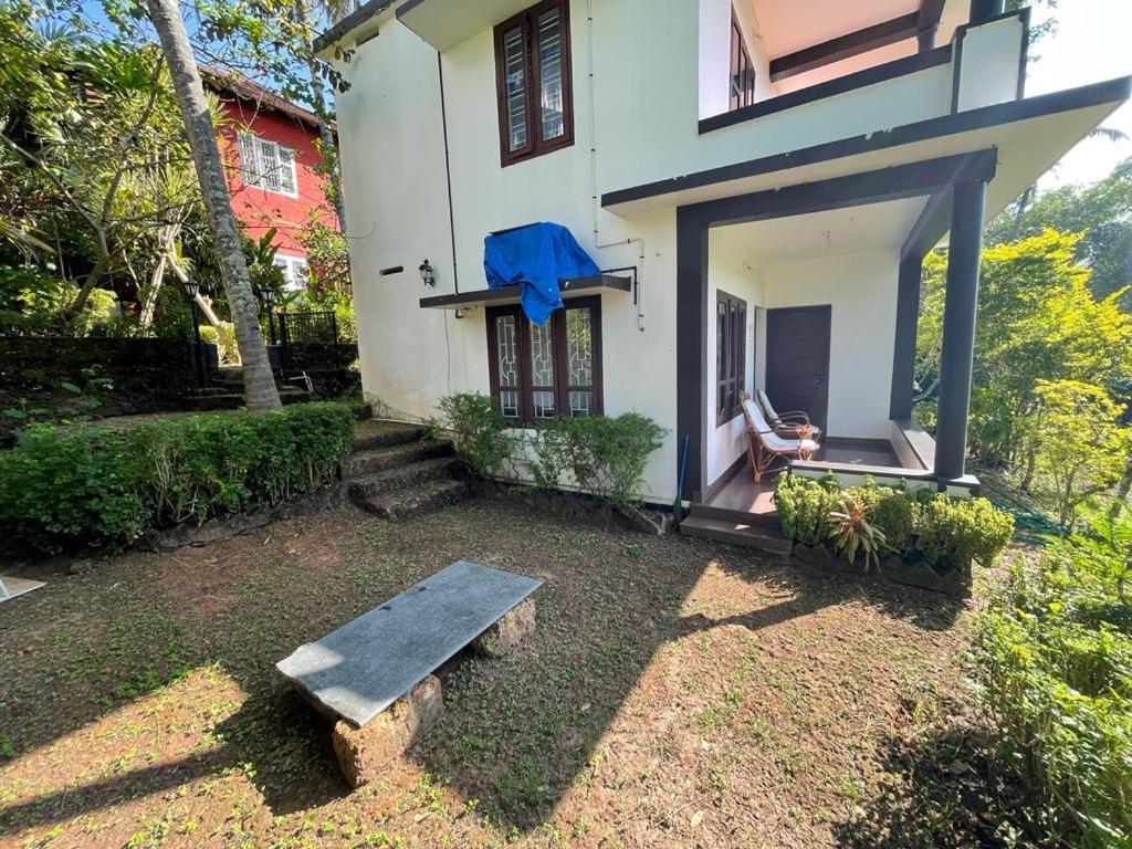 The First Place Yogaresort, Odayam วาร์คาลา ภายนอก รูปภาพ